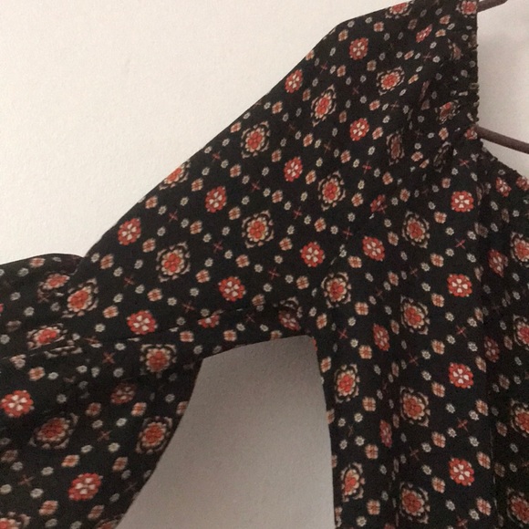 Flowy Dress - Picture 2 of 3